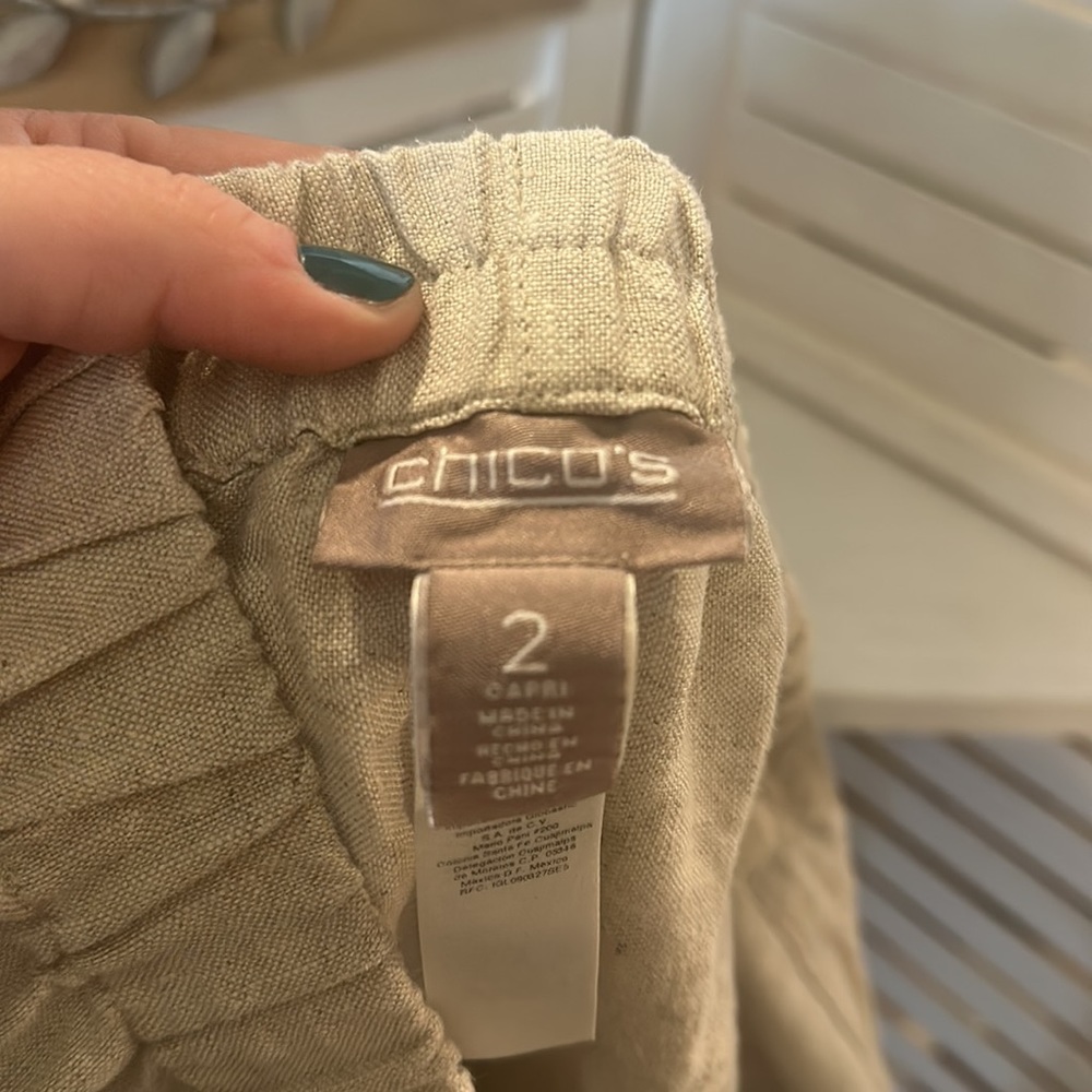 Chico's 100% Linen Capris - Picture 6 of 7